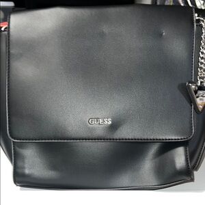 GUESS Elegant Black Shoulder Bag